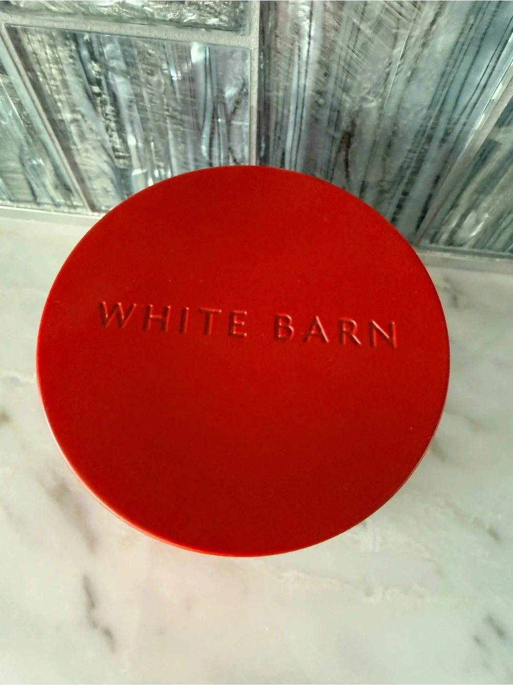 White Barn Bath & Body Strawberry Pound Cake 3 Wick Scented Candle - Red New